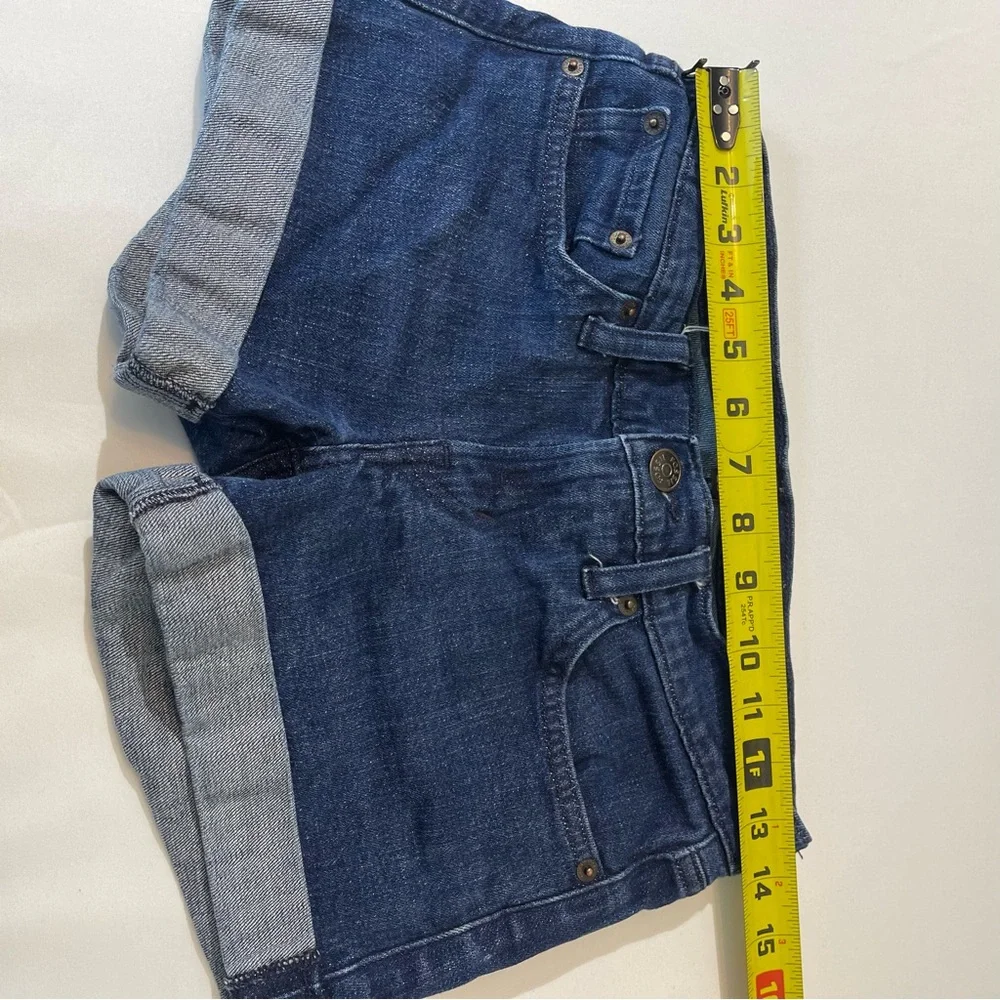 FOSSIL, women’s shorts short short size 26 good condition preowned